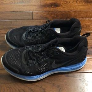 Women’s Nike Lunarglide Running Shoe Size 10